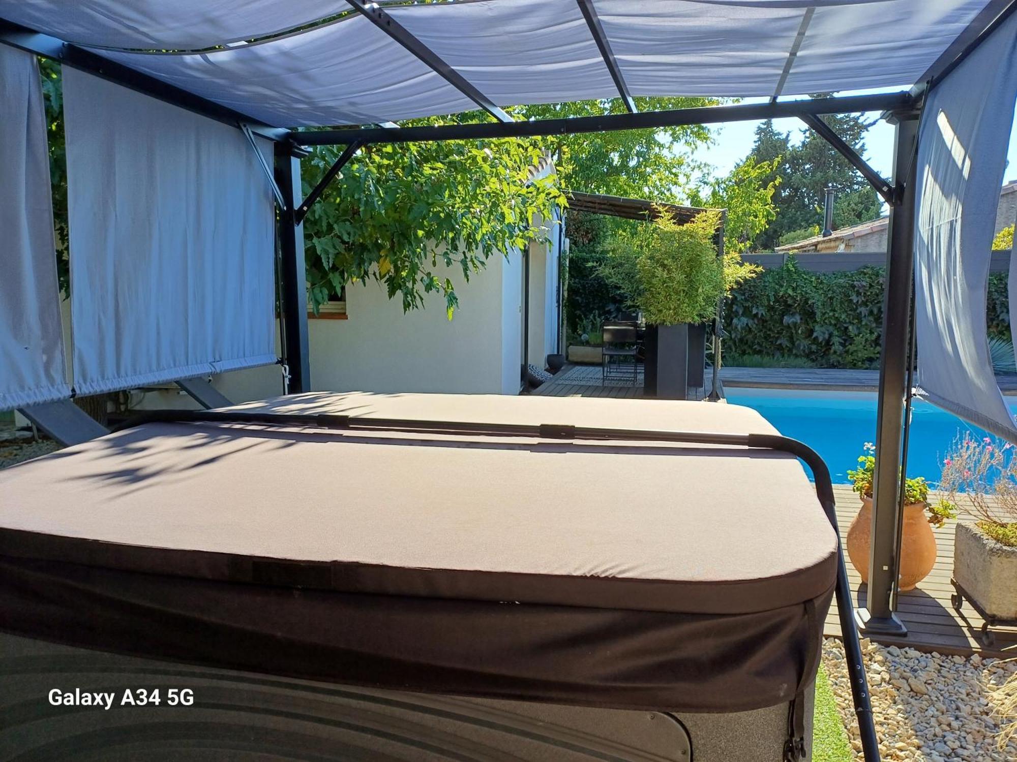 Homestay Le Le Xv Martigues